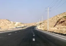 پیشرفت ۵۵ درصدی آسفالت جاده‌های مرز مهران برای آماده‌سازی زائران