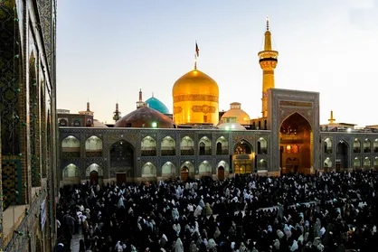 &nbsp;آستان قدس رضوی از ۳۵۰ دانشجوی یزدی در ایام نوروز میزبانی کرد