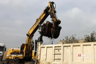 بازدید خبرنگاران از روند لایروبی نیروهای خدمات شهری شهرداری تهران
