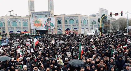 حماسه حضور مردم اردبیل در راهپیمایی ۲۲ بهمن با وجود سرمای زمستانی