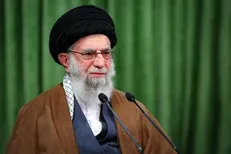 سخنرانی زنده رهبر انقلاب با مردم به مناسبت ولادت حضرت زینب(س)