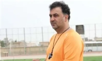 درخشان به نشست نیامد تا به رتق و فتق امور بپردازد! / در برخی پست&zwnj;ها نمی&zwnj;توان به بازیکن جوان اعتماد کرد