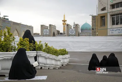 آغاز سال نو در خیابان های اطراف حرم مطهر رضوی