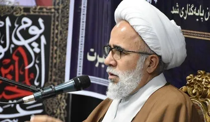 دشمنان با هدایت فضای مجازی، ذهن جامعه را به سمت اهداف خود منحرف می&zwnj;کنند