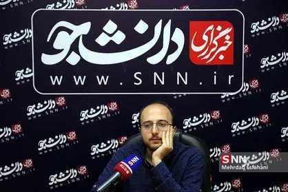 نقد آزادانه در برابر شخصیتی مانند رهبر انقلاب باعث افتخار است/ روایتی از تقسیم بندی سیاسی وزارت علوم!