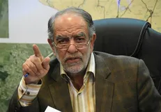 خور‌ها به گنداب تبدیل شده‌اند/ بندر لنگه در حال اضمحلال است/  انتقال آب از سواحل جنوب به مرکز درست نیست