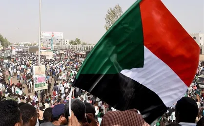 سربازان ما در جنگی می&zwnj;جنگند که نه سرِ پیازیم نه ته پیاز!
