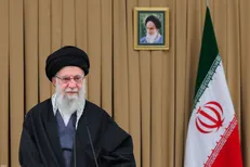 موافقت رهبر انقلاب با عفو یا تخفیف و تبدیل مجازات بیش از دو هزار نفر از محکومان قضایی