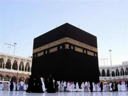 تعطیلی عمره و زیارت حرم مطهر نبوی(ص) به خاطر کرونا