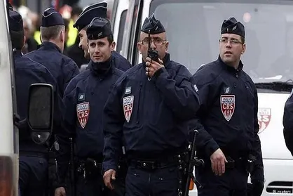 اعتصاب پلیس فرانسه برای نخستین بار در ۲۰ سال گذشته