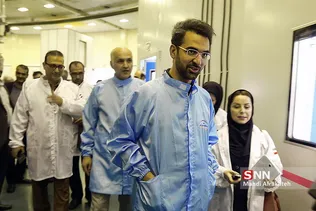 آذری جهرمی وزیر ارتباطات