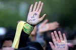 حرکت دسته عزاداری دانشگاه تهران به سمت بیت رهبری