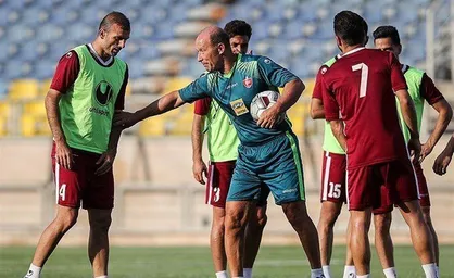 مصدومیت کاپیتان پرسپولیس برطرف شد