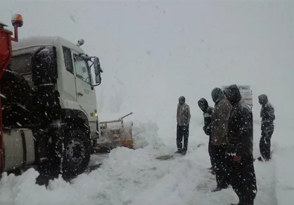 تردد انواع کشنده در ۲ محور ارتباطی استان کردستان ممنوع شد