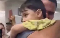 بازگشت ۱۰ صیاد بندرلنگه به آغوش خانواده