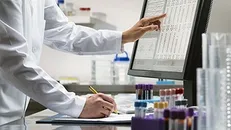 بیش از ۳۲۰ طرح مطالعاتی و تحقیقاتی تحت پوشش حمایتی قرار گرفت