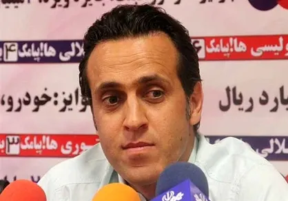 علی کریمی: جباری؟ دنبال کسانی هستیم که به تیم&zwnj;مان کمک کنند/ به جای مربیان پول بگیر، عکاسان را جریمه می&zwnj;کنند!