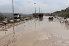 تردد در مسیر رفت جاده اردبیل - نیر از سر گرفته شد