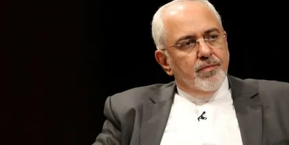 ظریف: ترامپ پیش از آنکه پامپئو آمریکا را بیشتر به مضحکه جهانی تبدیل کند تغییر رویه دهد