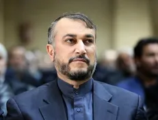 ارتباط مستمر با اقشار مختلف دانشگاهی راهگشای چالش‌های جامعه است
