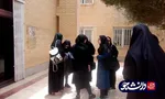 تجمع دانشجویان خلیج فارس بوشهر در اعتراض به ورود آقایان عضو شورای صنفی به خوابگاه دختران
