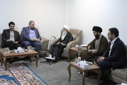 دیدار مدیران و سردبیران رسانه&zwnj;های ایران با آیت الله عیسی قاسم