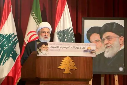 امام خمینی، ایران را از کشوری وابسته به کشوری پیشرفته تبدیل کرد