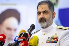 امیر دریادار ایرانی: امروز اقتصاد دریا حرف اول را می‌زند و اگر غفلت بکنیم فرصت‌های بسیار طلایی را از دست می‌دهیم