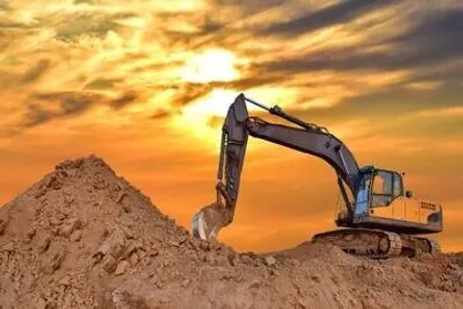 فرماندار تفتان: دستگاه&zwnj;های امنیتی پیگیر آزادی نیروی معدن یاقوت هستند