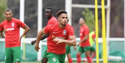 احتمال&zwnj; بازگشت علی علیپور به پرسپولیس قوت گرفت