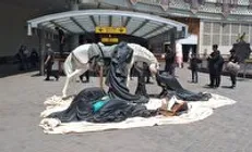 برگزاری آیین رونمایی از سازه حجمی عصر عاشورا در ایوان انتظار ایستگاه ولیعصر