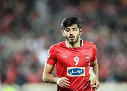 ستاره پرسپولیس به بازی با الشارجه می&zwnj;رسد