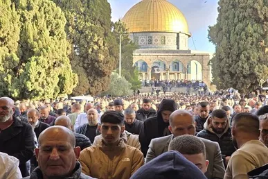 حضور ۷۰ هزار فلسطینی در نماز جمعه مسجدالاقصی