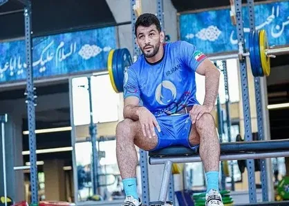 یزدانی: ایران از پای نمی&zwnj;افتد، می&zwnj;تپد