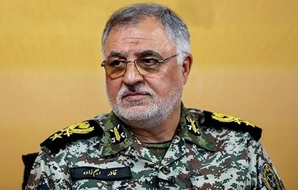 امیر سرتیپ رحیم زاده: حضور کشور&zwnj;های فرامنطقه&zwnj;ای ناقض حفظ امنیت منطقه است/ همه تحرکات و فعالیت&zwnj;های هوایی دشمن را به طور مستمر رصد و پایش می&zwnj;کنیم