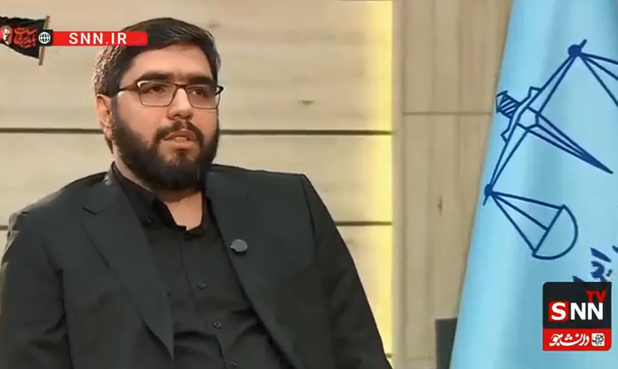 خاطره‌ی یک قاضی از برکناری یک مسئول دولتی به‌دلیل کوتاهی در پیگیری امور استخدامی / میزان حقوق و دریافتی یک قاضی چقدر است؟ + فیلم