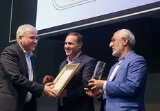 عضو ستاد نانو خراسان رضوی در جشنواره برترین‌های فناوری نانو برگزیده شد
