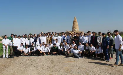 کاروان دانشجویی استان تهران از دانشگاه جندی شاپور بازدید کرد/ تشکیل زنجیره انسانی برای تسریع در روند ثبت جهانی مناطق توریستی