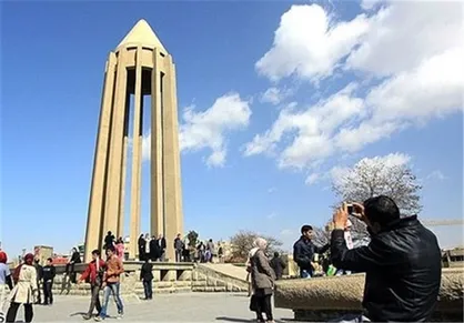 دانشگاه همدان در زمینه آموزش و جذب گردشگر ضعیف عمل کرده است