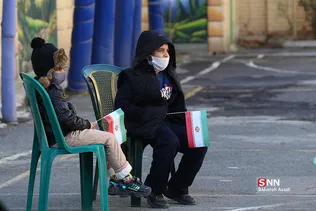 نواختن گلبانگ انقلاب