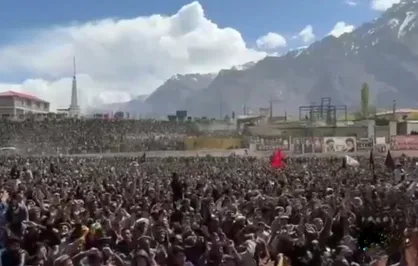 هزاران نفر در چهلمین روز شهادت آیت&zwnj;الله خامنه&zwnj;ای در اسکاردو پاکستان تجمع کردند