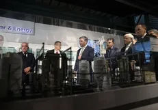 بازدید عارف و سران ۴کشور از نمایشگاه دستاورد‌های علمی ایران