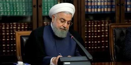 رئیس&zwnj;جمهور به وزیر بهداشت: مسئله&zwnj;ای دارید در جلسات پنج&zwnj;شنبه&zwnj; مطرح کنید