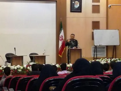 کارکرد اجتماعی بسیج مورد توجه قرار گیرد