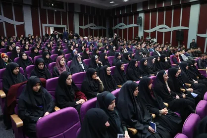 مهمانی بدون میزبان!