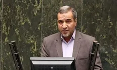 بیهوش شدن نماینده مردم بیرجند حین نطق در صحن علنی مجلس