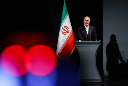 قالیباف: بیش از ۹۰ درصد پیشنهادات بودجه&zwnj;ای نمایندگان توسط بدنه دولت مطرح می&zwnj;شود که روش غلطی است و مربوط به این مجلس و آن مجلس نیست + فیلم