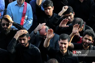 اجتماع برزگ اربعینی ها در میدان امام حسین 