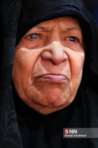 رونمایی از کتاب حلوای عروسی