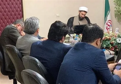 حجت&zwnj;الاسلام رستمی با دانشمندان هسته&zwnj;ای دیدار کرد/ گلایه&zwnj; از فشار&zwnj;ها و کاستی&zwnj;ها